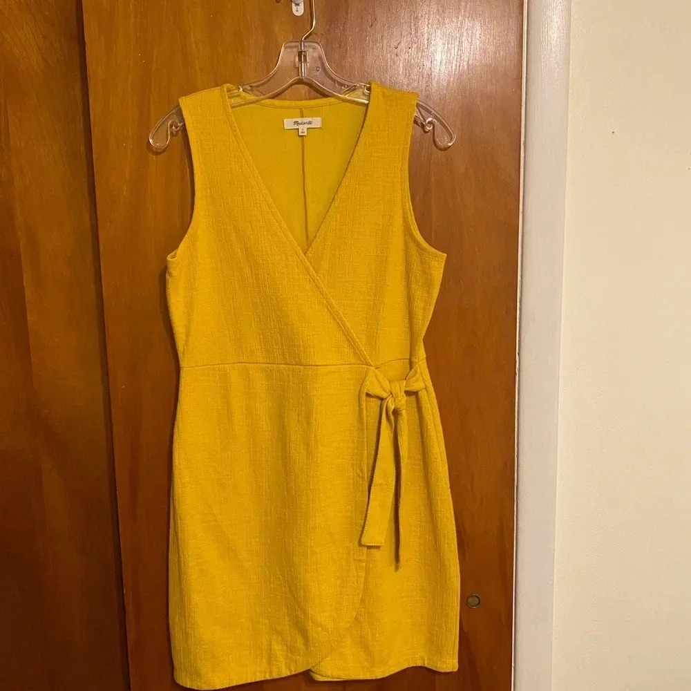 Madewell V-Neck Sleeveless Mustard Color Wrap Dress Women Size Small